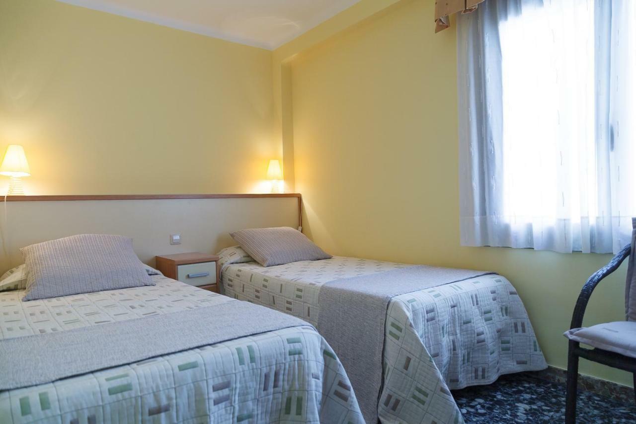 Uhc Acantilados Family Apartments Salou Eksteriør bilde
